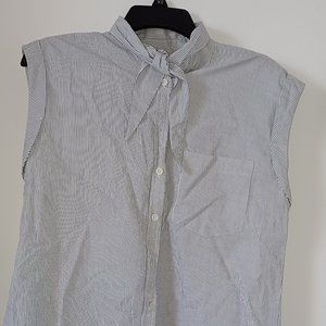 Who What Wear Short-Sleeved Striped Button Down w/Bowtie Detail Sz S